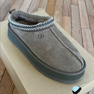 UGG® Tazz Platform Slipper (Women)